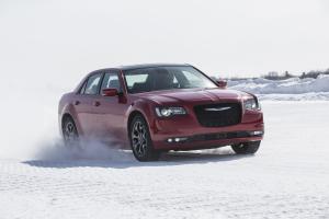 Chrysler 300S AWD 2015 года